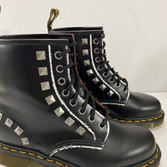 SOLD NEW DR MARTENS 1460 STUD CARE APPLIQUE BOOTS - Picture 8 of 11